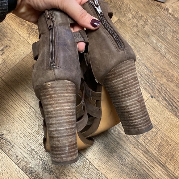 Steve Madden Cruizz Chocolate Strappy Heels Sandals 8 - Picture 7 of 12